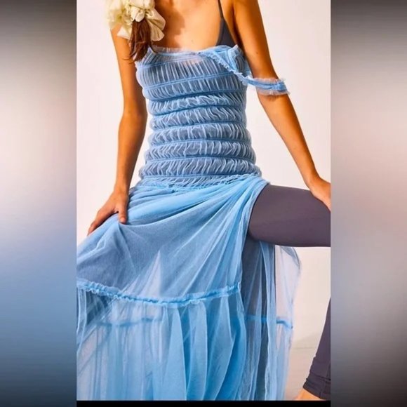 NEW Free People Smock About it Tulle Slip in Blue Sz XS - Picture 3 of 14